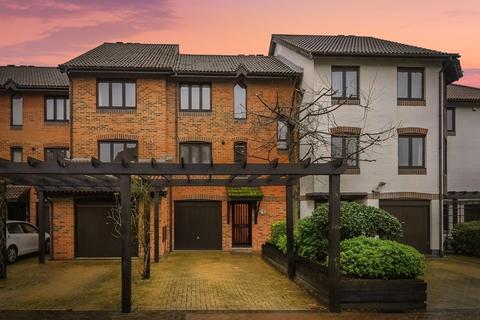 3 bedroom house for sale, Cadland Court, Channel Way, Ocean Village, Southampton