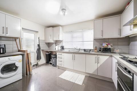 5 bedroom semi-detached house for sale, Rockhall Road, London