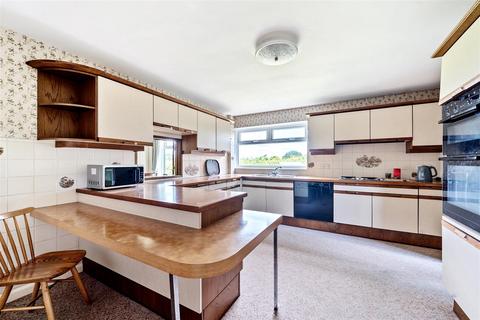 4 bedroom bungalow for sale, Oak Road, Exeter