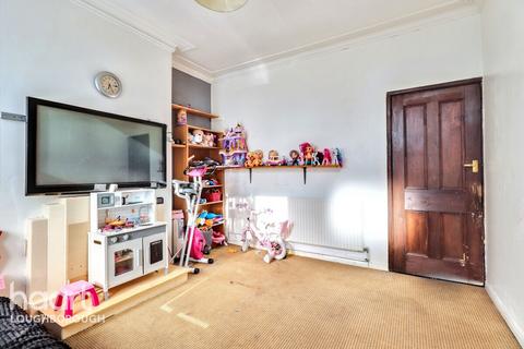 3 bedroom terraced house for sale, Burder Street, Loughborough