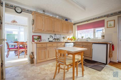 2 bedroom detached bungalow for sale, St. Davids Road, Hethersett