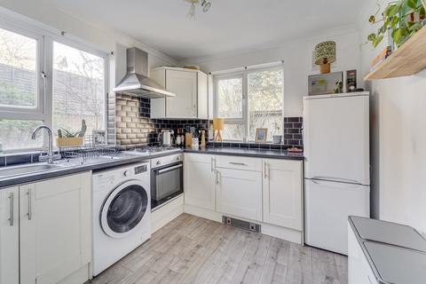 1 bedroom apartment for sale, Hambledon Chase, Crouch Hill, N4