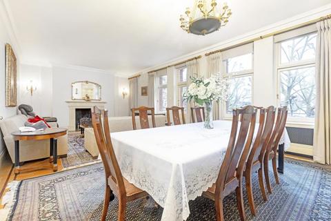 3 bedroom apartment for sale, Iverna Court, Kensington, W8