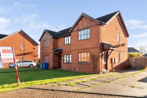 2 bedroom end of terrace house for sale, Muirfield Croft, Immingham, N.E.Lincolnshire, DN40