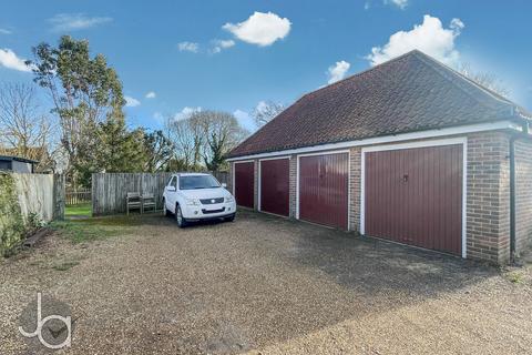 4 bedroom end of terrace house for sale, Bouchiers Place, Messing, Colchester