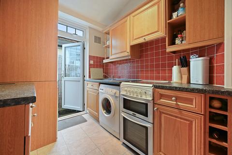 2 bedroom maisonette for sale, Graham Road, Harrow