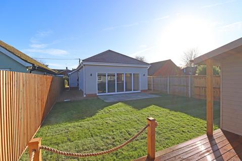 3 bedroom detached bungalow for sale, Askins Road, East Bergholt