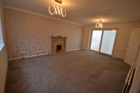 3 bedroom detached house to rent, The Meads, Leicester LE3