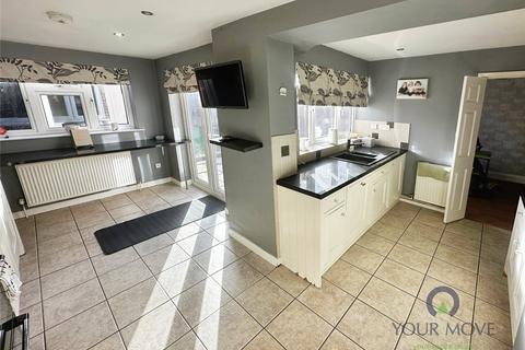 5 bedroom semi-detached house for sale, Bramley Close, Leicester LE9