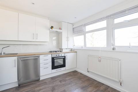 3 bedroom flat to rent, Fairview House, Brixton Hill, London, SW2