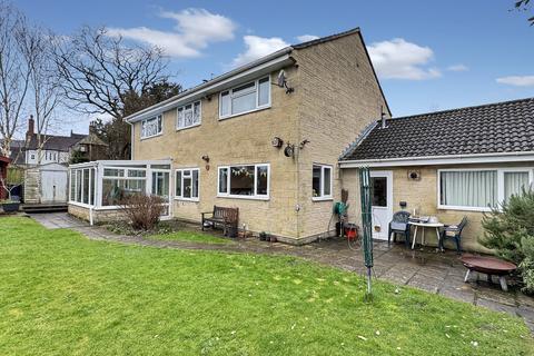 4 bedroom detached house to rent, Boreham Road, Warminster