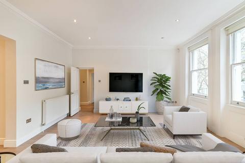 3 bedroom flat for sale, Beaufort Gardens, Knightsbridge, London, SW3