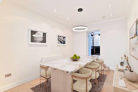 3 bedroom flat for sale, Beaufort Gardens, Knightsbridge, London, SW3