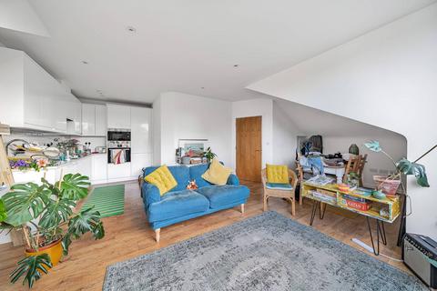 1 bedroom flat to rent, Fountayne Road, Stoke Newington, London, N16