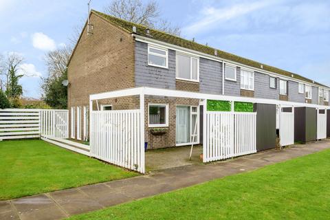 24 Edinburgh Gardens, Windsor, SL4 2AN