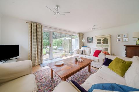 24 Edinburgh Gardens, Windsor, SL4 2AN