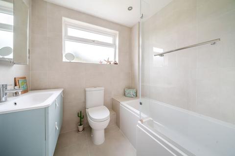 24 Edinburgh Gardens, Windsor, SL4 2AN