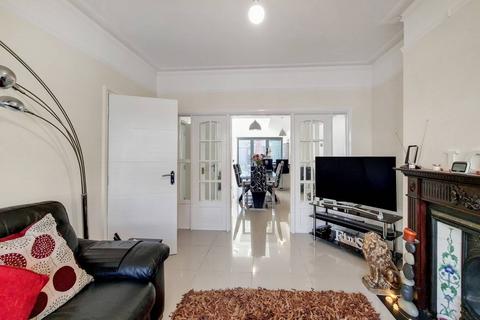 4 bedroom terraced house for sale, Langdale Road, Thornton Heath, CR7