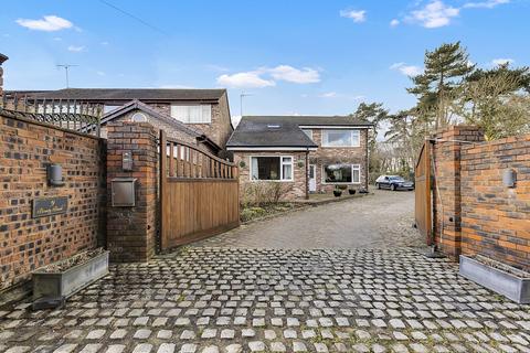 4 bedroom detached house for sale, Beauty Bank, Darnhall, Winsford