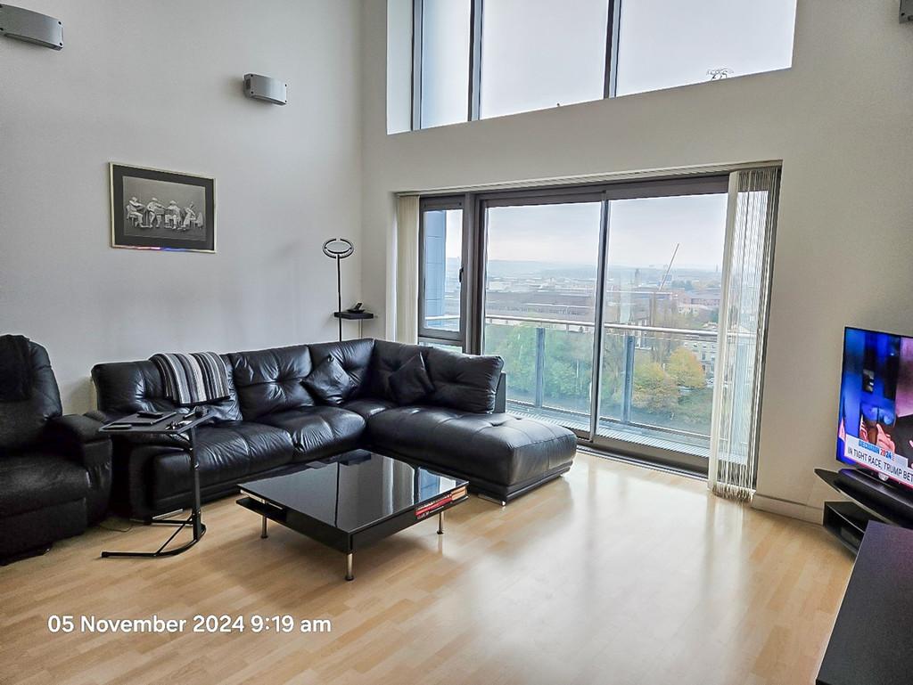 101 Maxwell St - Redone Pics-10