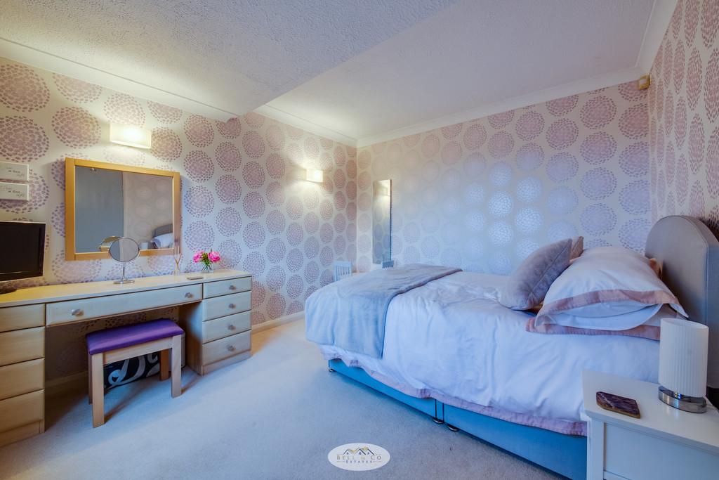 Bedroom 2.1