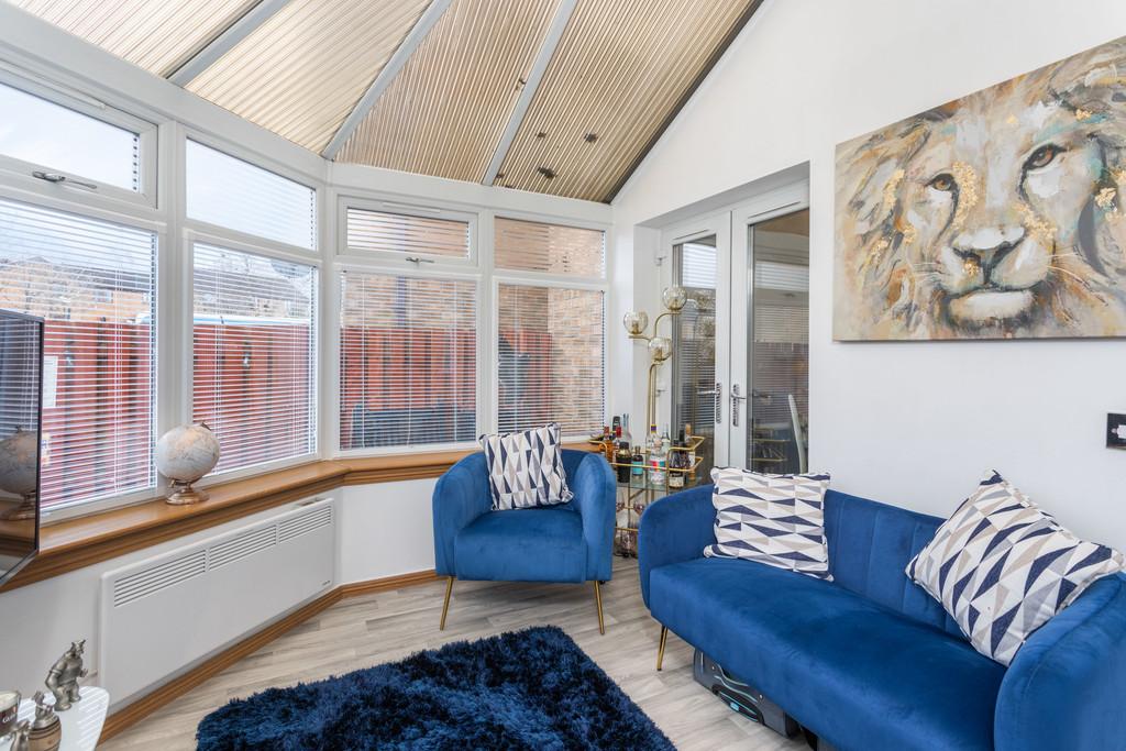 55 Galloway Crescent 15