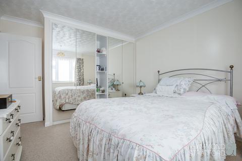 10 Birch Drive, Attleborough, NR17 2HF