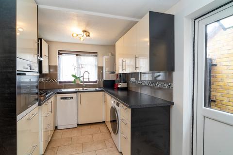 4 bedroom semi-detached house for sale, Wintergreen Close, Beckton