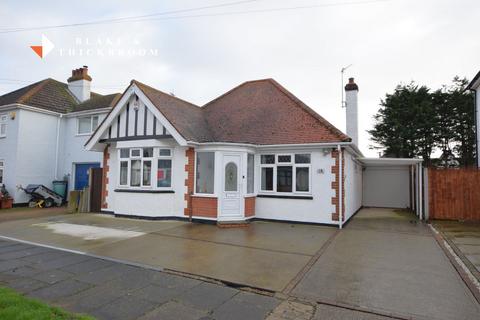 4 bedroom chalet for sale, Preston Road, Holland-on-Sea