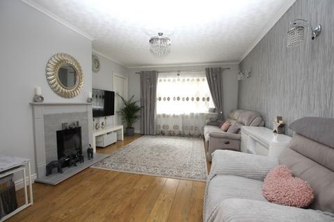 4 bedroom semi-detached house for sale, Kent Road, Newton, Chester