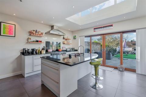 3 bedroom semi-detached house for sale, Amberley Gardens, Stoneleigh