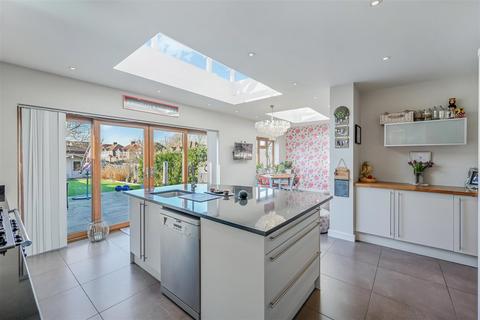 3 bedroom semi-detached house for sale, Amberley Gardens, Stoneleigh