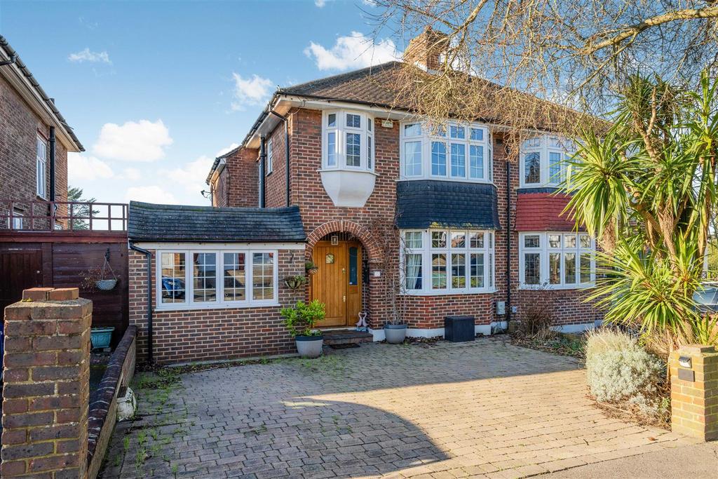 AMBERLEY GARDENS (20 FROM 34)-33.jpg