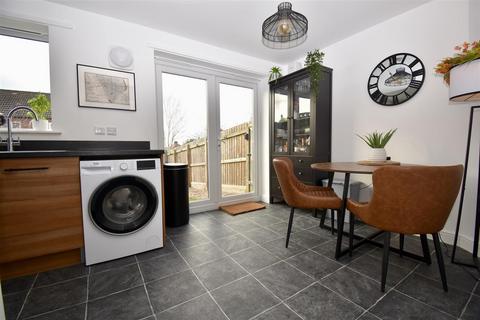 3 bedroom end of terrace house for sale, Shepherds Hill, Pickering YO18