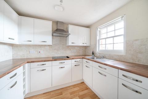 1 bedroom penthouse for sale, Longbridge, Farnham, Surrey, GU9