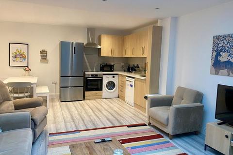 1 bedroom flat to rent, London SW15