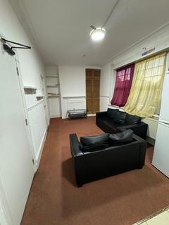 1 bedroom flat to rent, London SW16