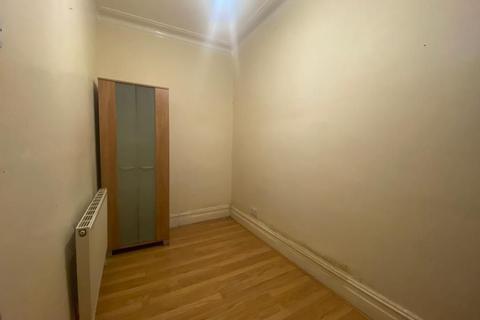 2 bedroom flat to rent, Thornton Heath CR7