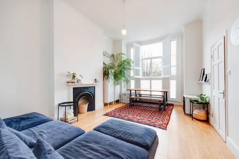 2 bedroom flat for sale, Argyle Road, London W13