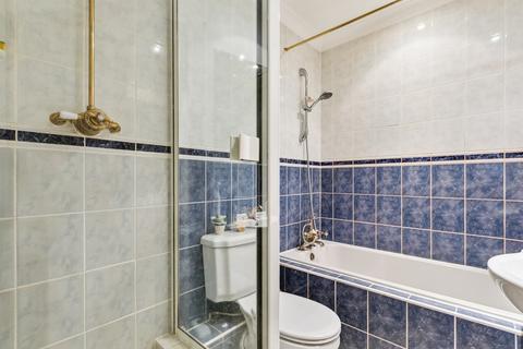 1 bedroom flat to rent, Trinity Church Road, Barnes, London