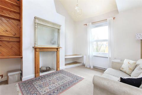 1 bedroom flat to rent, St John's Hill, Battersea, London