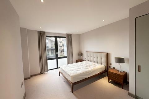 3 bedroom flat to rent, Cummings House, 11 Chivers Passage, London