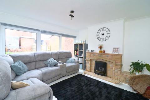 3 bedroom semi-detached house for sale, Launceston Close, Walsall