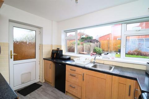 3 bedroom semi-detached house for sale, Launceston Close, Walsall