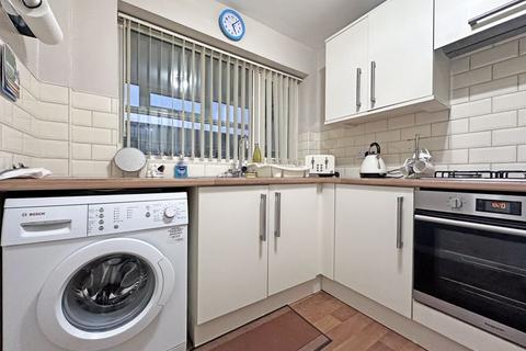 3 bedroom end of terrace house for sale, Hamilton Drive, TIVIDALE, OLDBURY, B69 3JA