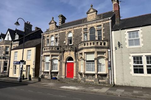 5 bedroom terraced house for sale, The Shield, 49 Eastgate, Cowbridge, The Vale of Glamorgan CF71 7EL