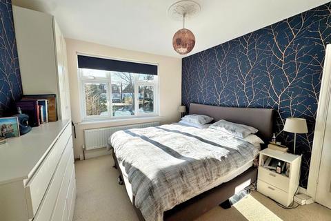 6 Ferndale, Bromley, BR1 2RX