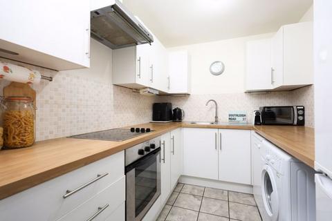 1 bedroom apartment for sale, Southleigh Road|Clifton