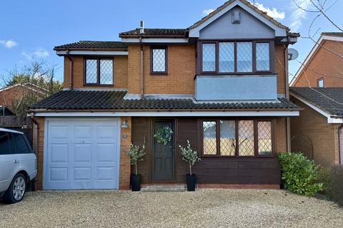 3 bedroom detached house for sale, Roddis Close, Birmingham, B23 5XD