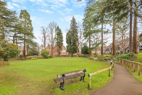 3 bedroom terraced house for sale, Uplands Road, Merrow